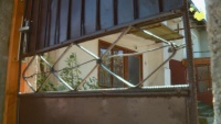 Задържаният за заплахата към Ива Митева - лъжец, крадец и измамник