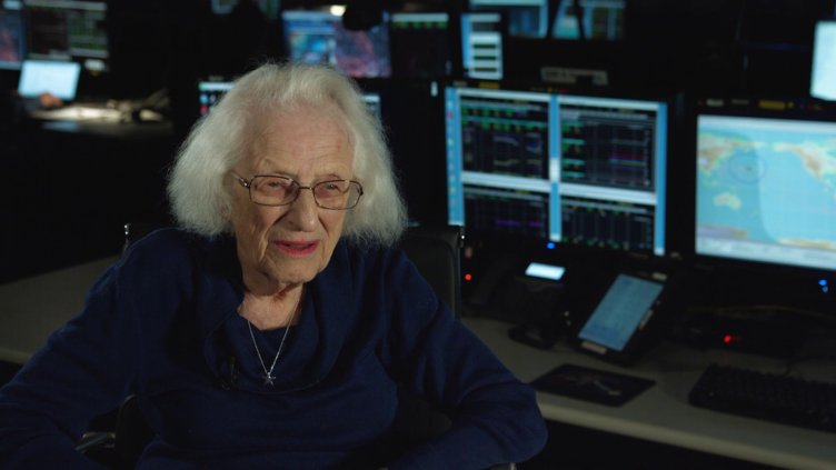 Отиде си Нанси Роман - „майката” на телескопа „Хъбъл”