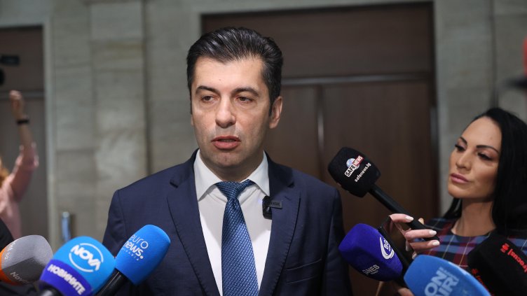 Повдигнаха обвинение на Кирил Петков