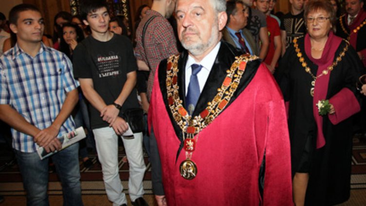 Убийствен сарказъм от ректора на СУ за нихилизма на политиците към просветата