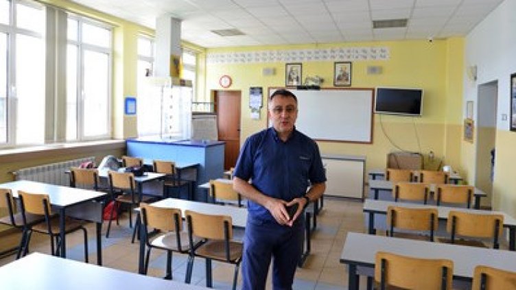 И тази добра! Училища и забавачки затварят врати, нямат пари, а токът скъп