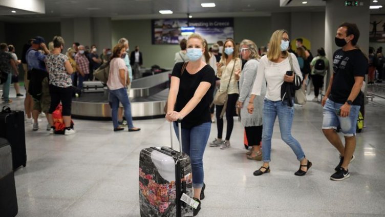 Гърция отново въведе пълна карантина