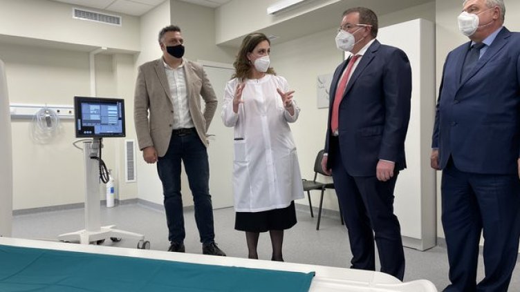 Модерен томограф заработи във Варна