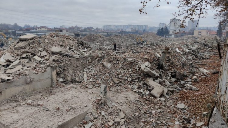 Взрив постави край на най-големия завод за обувки на Балканите от соца