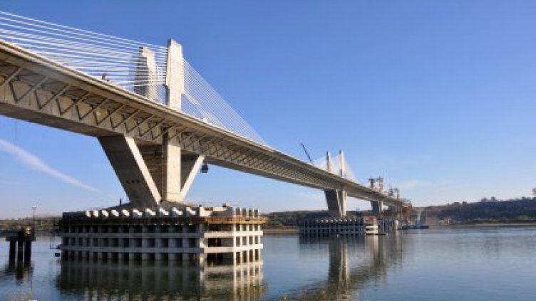 7-километрова опашка в Румъния на границата с България