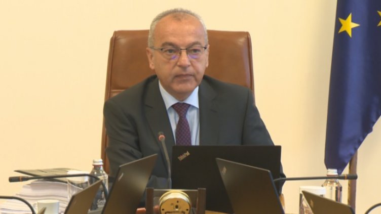 Премиерът Донев: Опасност за неизплащане на пенсиите няма