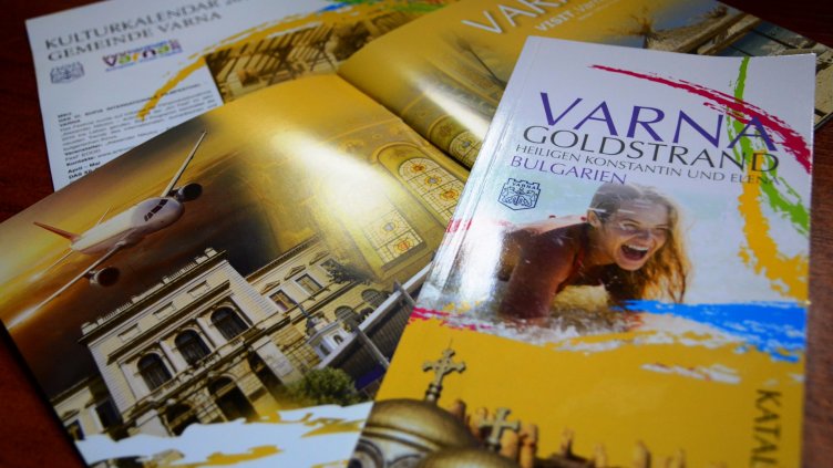 Реклами на поне 6 езика ще представят община Варна по света
