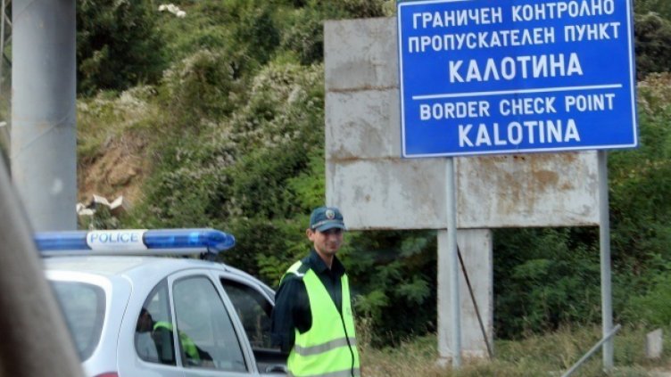 Раздават на чуждите шофьори листовки с пътните правила у нас