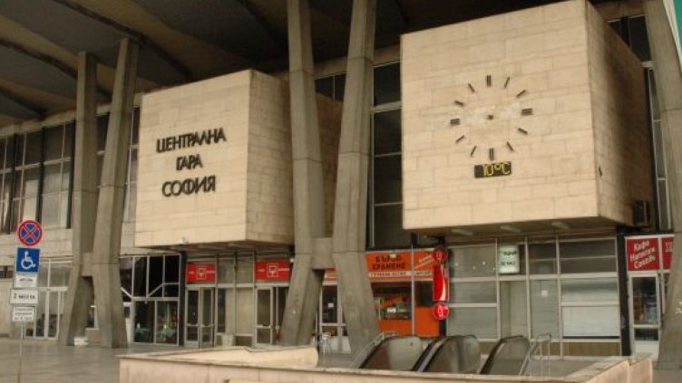 Уредбата на Централна гара призовава за евакуация