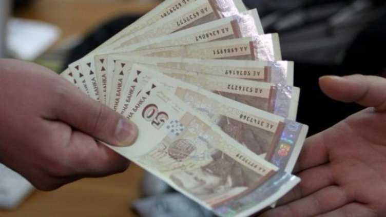 КНСБ поиска до 2022 г.: Минималната заплата 450 евро, средната - 1000 евро