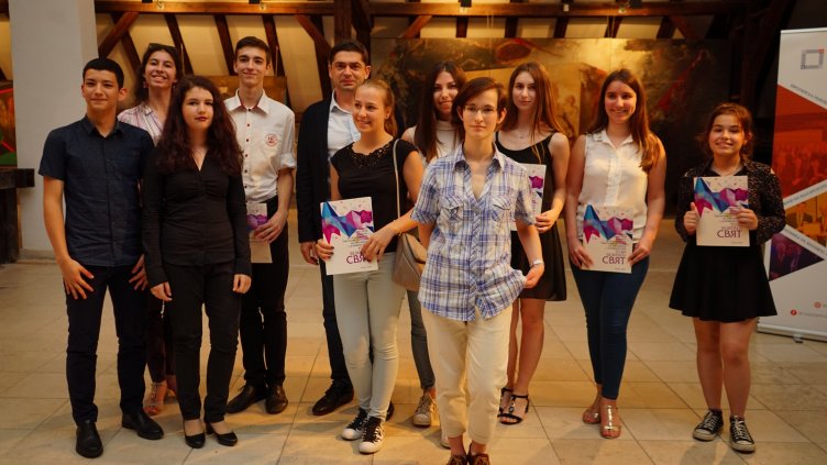  Над 100 ученици се включиха в тазгодишния национален литературен конкурс „Този безкраен свят“