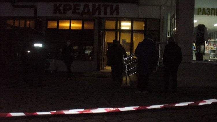 35-годишен заралия застрелян в офис за кредити. Стамбето – крими герой