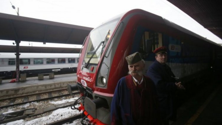 Сърбия с акция "Косово" &ndash; националистически влак до границата