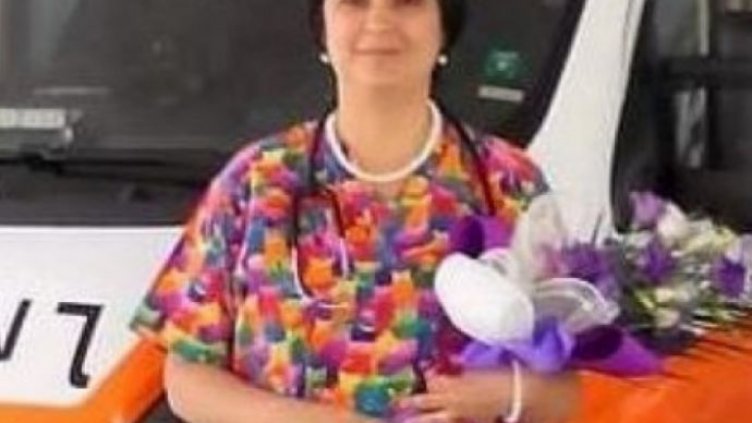 Аплодисменти и сирени в памет на д-р Нели Пандова