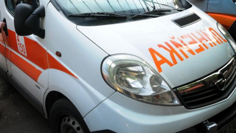 Дрогиран мотоциклетист блъсна фатално пешеходец