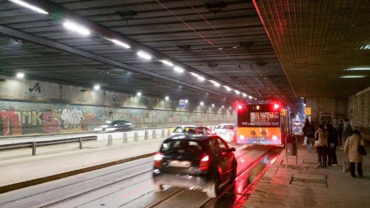 Закриват от утре спирката в подлеза на НДК