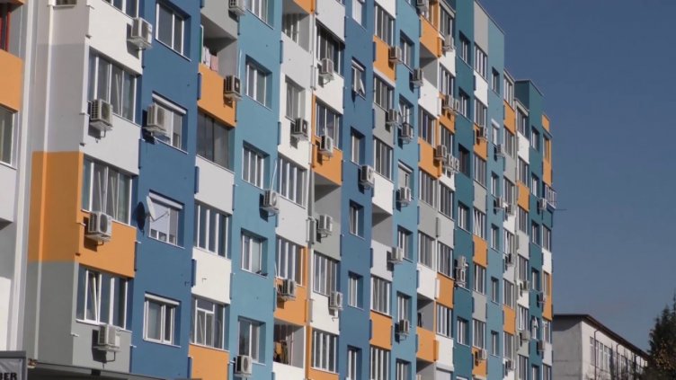 Близо две трети от чужденците в България притежават имот у нас