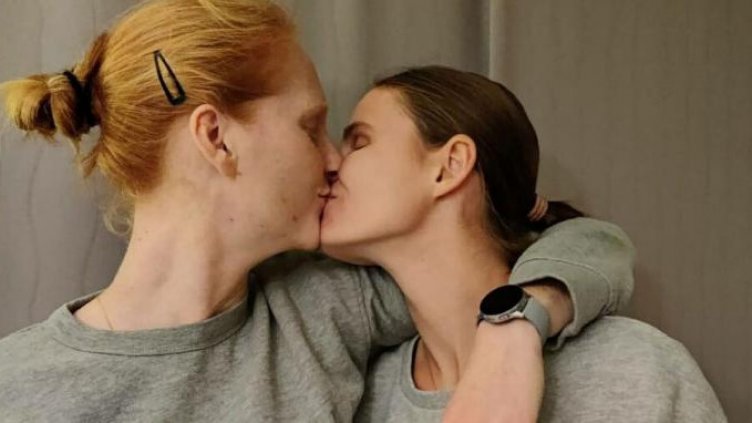 Горчиво! Белгийски тенисистки се сгодиха