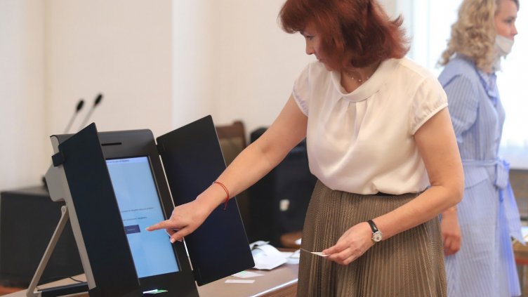 Прогноза: 6 партии влизат в парламента