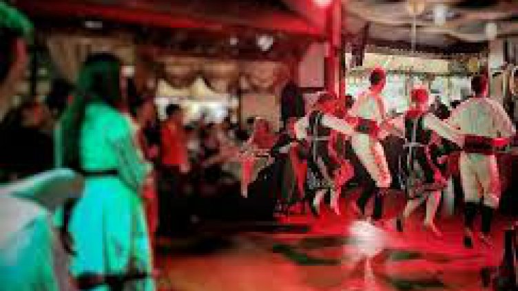 Пържолата с 9% ДДС, певицата в кръчмата – с 20%