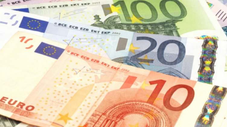 Маскирани ограбиха 50 000 евро от мъж в бензиностанция в София