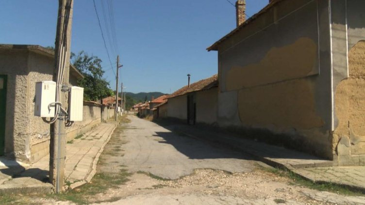 Откриват паметна плоча  на Желю Желев до родната му къща
