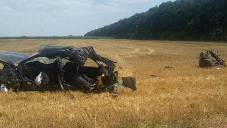 87-годишен шофьор загина, преобърнал се в нива край пътя