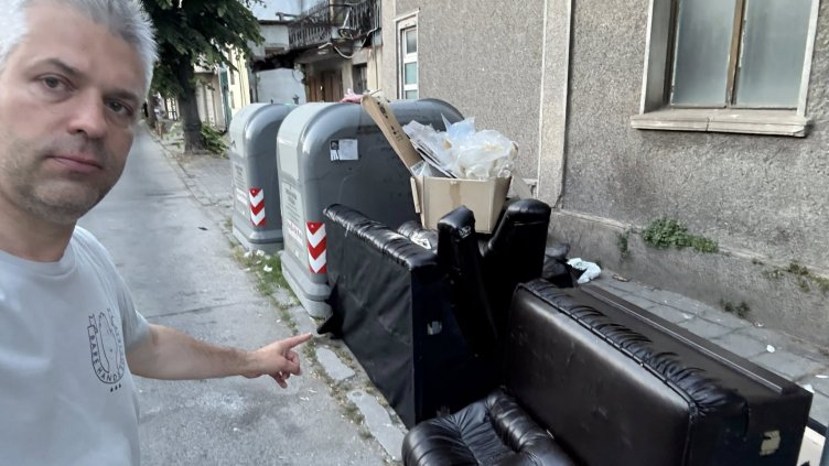 Кметът направи обиколка в ранни зори и написа: Битката с боклука във Варна продължава (СНИМКИ)