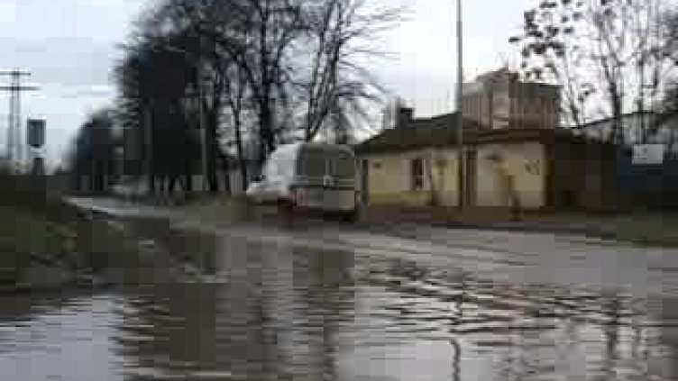 Внимание: Аквапланинги създават опасност за шофьорите във Варна