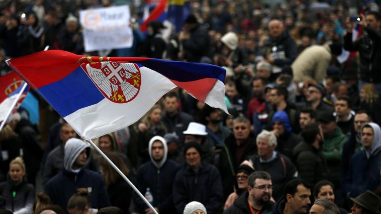 Опозицията в Сърбия излезе на нов протест, иска оставки 