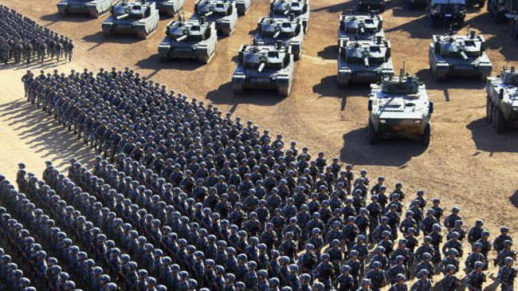 Мощен военен парад в Китай, до последно беше в тайна 