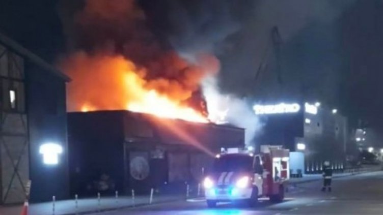 Горя ресторант на Морска гара - Варна