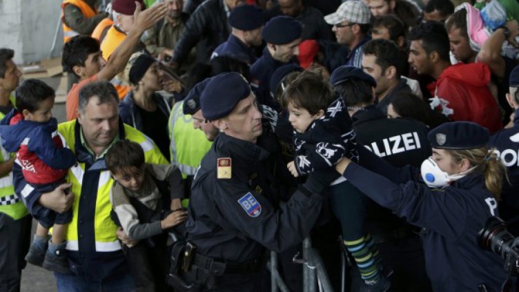 10 мигранти са заловени на магистрала „Тракия"