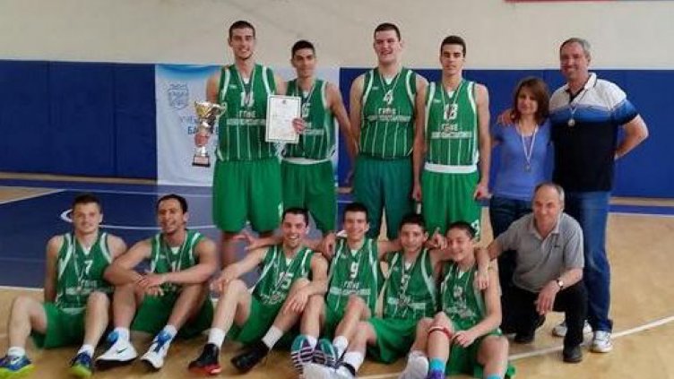Правец грабна титла в Ученическите игри