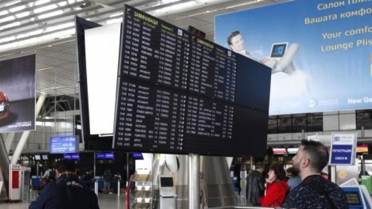 Ваксинацията връща хиляди българи у нас