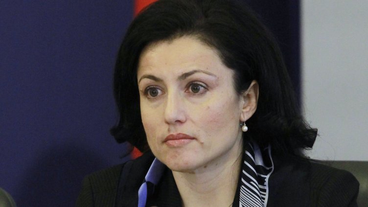Министър Танева освободи от длъжност изпълнителния директор на ИАРА