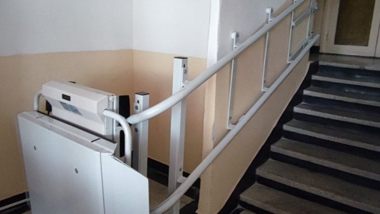 Изграждат рампи по Националната програма за достъпна жилищна среда във Варна