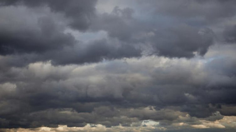 Oблачно и с прекъсвания ще превалява дъжд