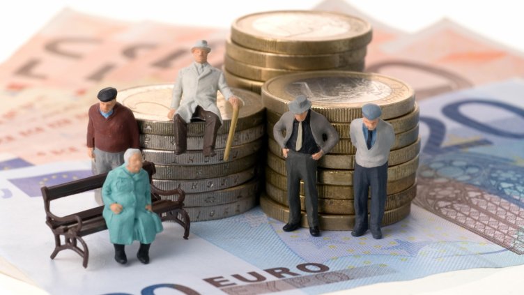 В сила от днес: Минималната пенсия вече е 200 лева