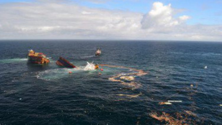 Товарен кораб се преобърна в Черно море