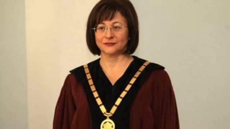 В пандемия – правата се ограничават! За хората е, отсече шефката на КС