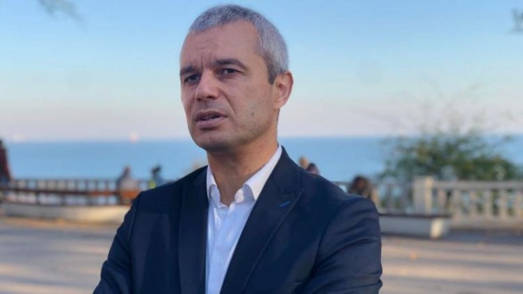 Костадинов пак повежда листата на „Възраждане“ във Варна