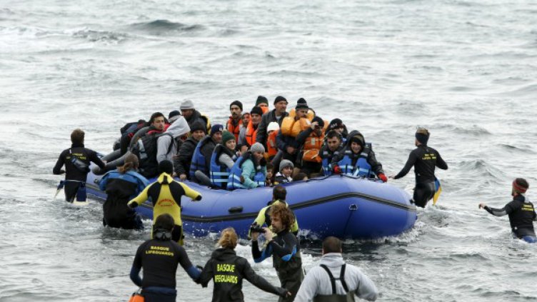 Пращаме на Гърция граничари срещу бежанците