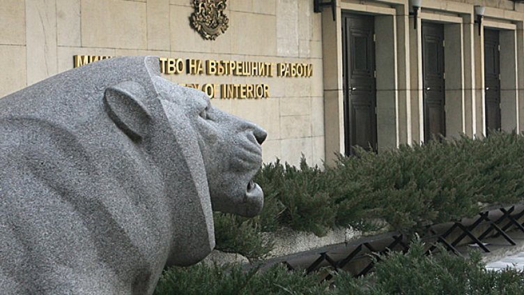 Назначават още 700 служители в МВР