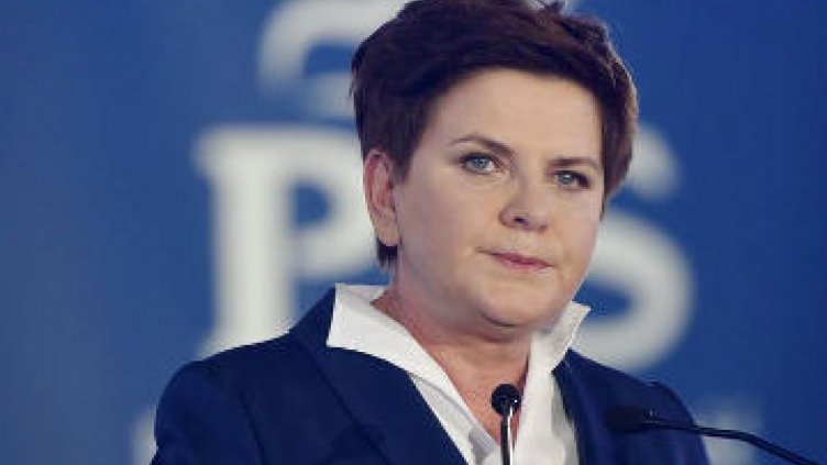 Бивша премиерка на Полша глобена за катастрофа