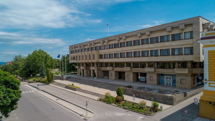 Арестуваха две жени, пребили своя позната