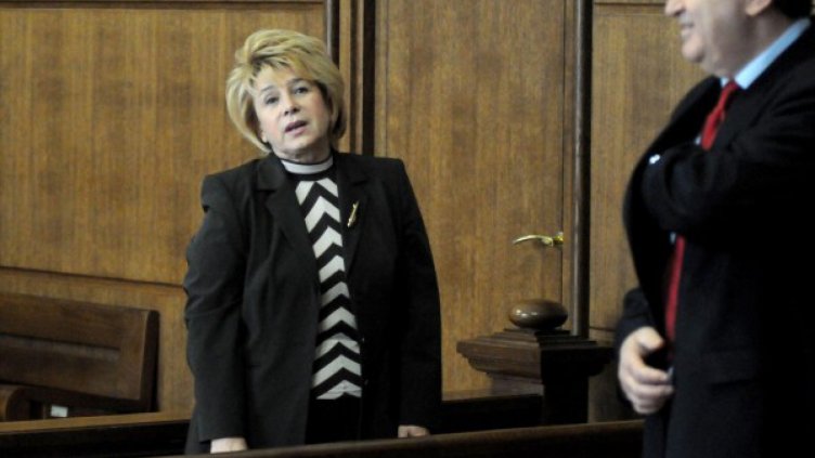 Масларова намазала 11 млн. лв.? Цинична лъжа!