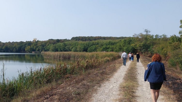 Проверяват критичните язовирни стени и речни корита във Варненско