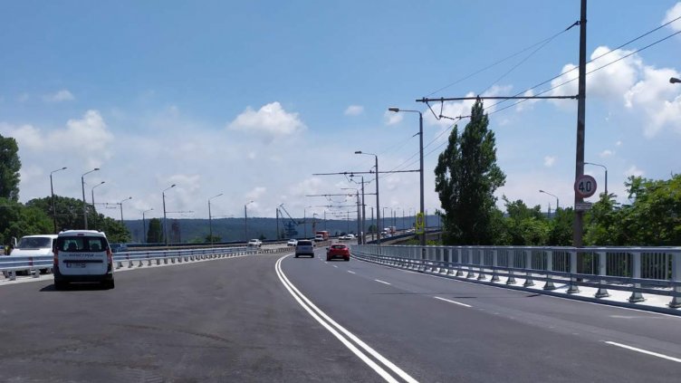 Пуснаха в двете посоки движението по Аспаруховия мост