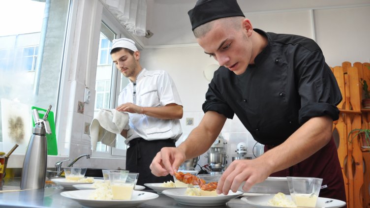 Шеф Ален Тет: Готвенето винаги носи щастие!